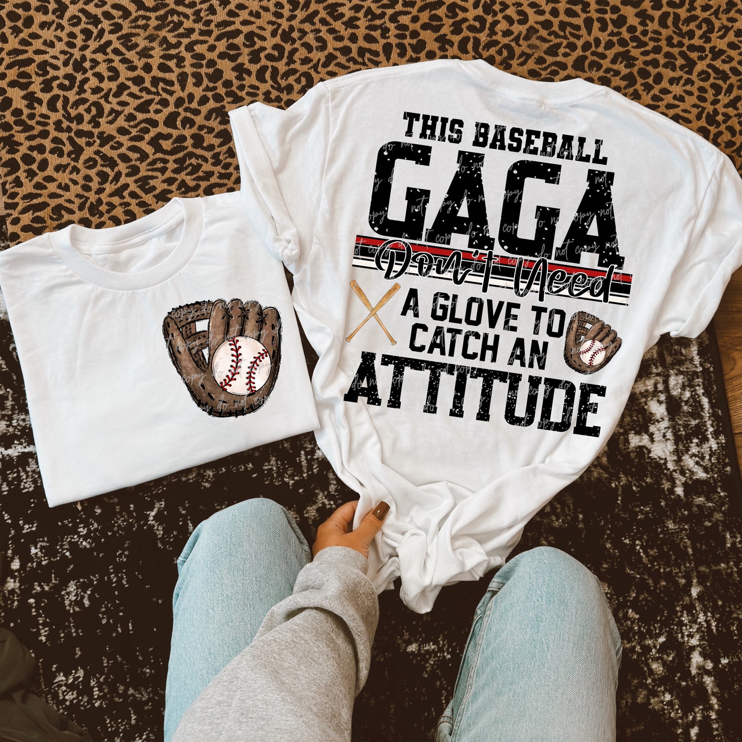 This Baseball Gaga don’t need a glove with pocket