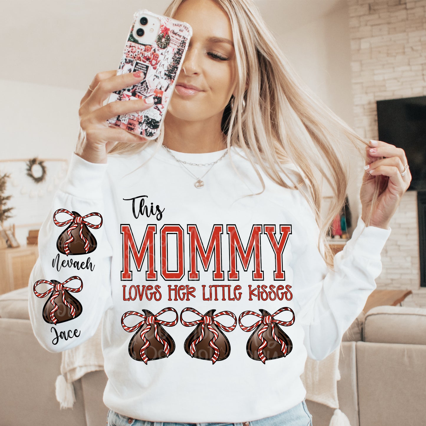 Mommy- Loves her kisses